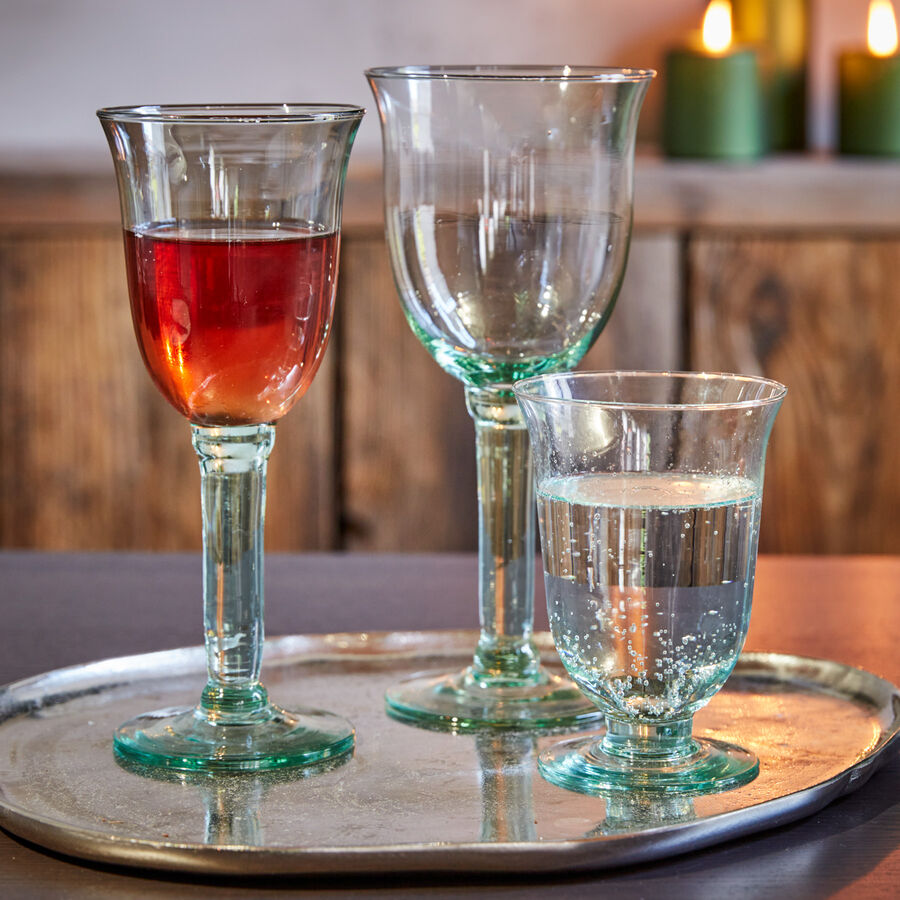 Verres espagnols  l'ancienne, en verre recycl aux reflets vert tendre, verres  boire Photo 2