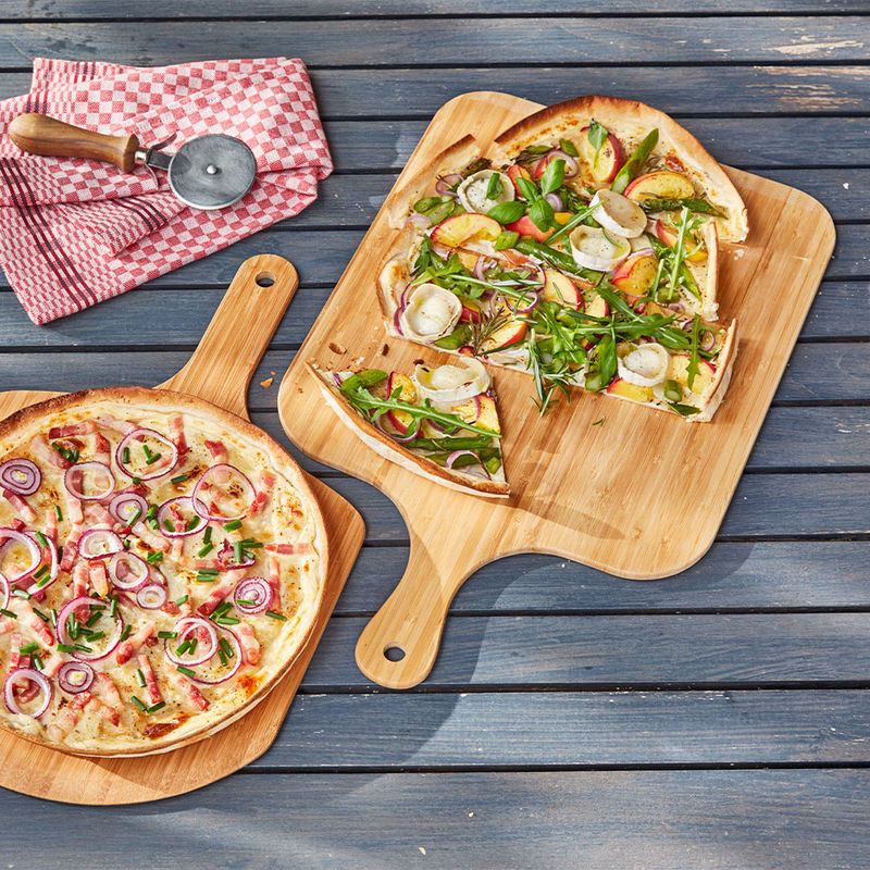 Planche rectangulaire à pizza et tarte flambée : directement du four à la table Photo 3