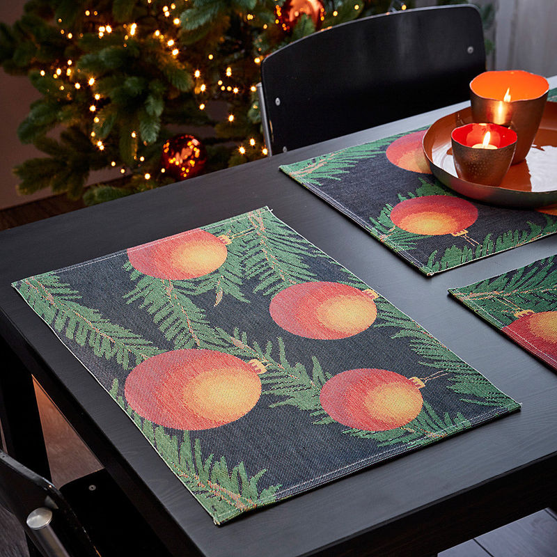 Sets de table - Des motifs de boules de Noël pour une ambiance de fête sur votre table