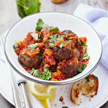 Image du produit pour 'Boulettes d'agneau arabes aux citrons sals dans une sauce tomate'