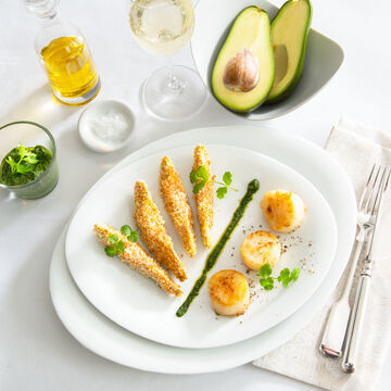 Image du produit pour 'Frites d'avocat et noix de Saint-Jacques au pesto  la coriandre'