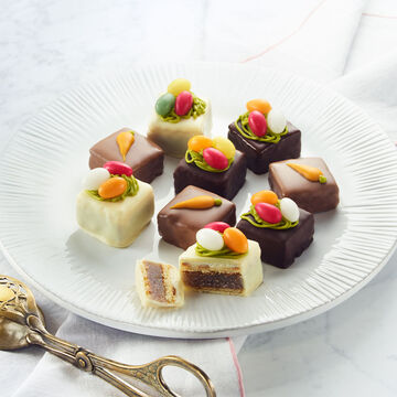 Image du produit pour 'Jolis petits fours faits main aux motifs de Pques'