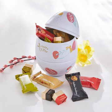 Image du produit pour 'Mlange exquis de pralines et de gaufrettes dans un oeuf de Pques dcoratif'