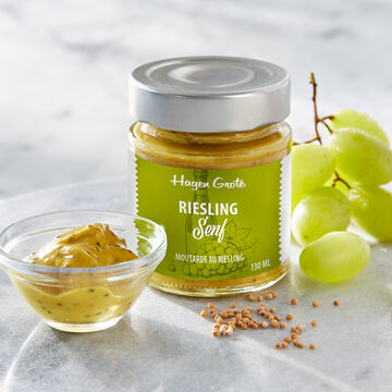 Image du produit pour 'Moutarde au riesling, aux grains de moutarde entiers et � la fine note vineuse, 130 ml'
