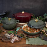 Image du produit pour 'Le Creuset : classique cocotte ovale en fonte �maill�e indestructible'