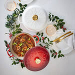 Image du produit pour 'Fait-tout Le Creuset en fonte 2,2 l aux flocons de neige'