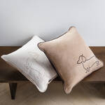 Image du produit pour 'Coussin Teckel avec passepoil - 2 coloris'