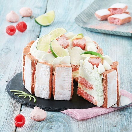 Image du produit pour 'Charlotte aux fraises et aux Biscuits Roses de Reims'