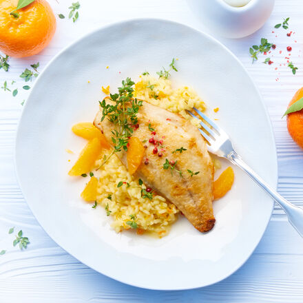 Image du produit pour 'Filets de dorade frits  l'huile  la mandarine sur risotto avec mandarine'