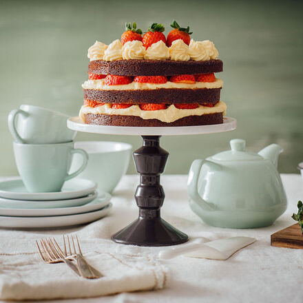 Image du produit pour 'Gteau au chocolat et au rhum avec crme vanille et fraises'