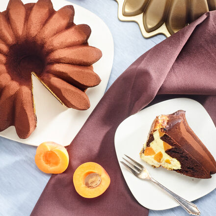 Image du produit pour 'Kouglof au cacao garni fromage blanc-abricots'