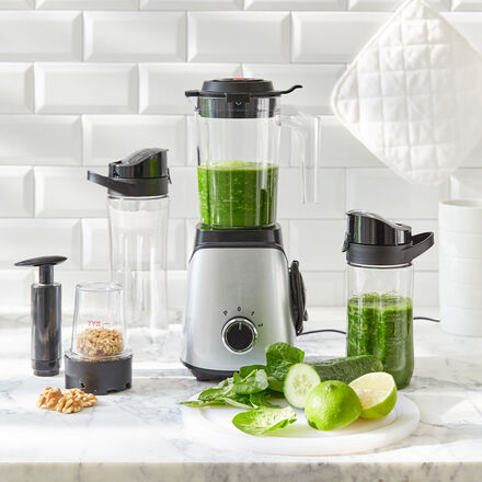 Image du produit pour 'Le blender sous vide travaille les fruits et lgumes sans oxydation et prserve les enzymes'