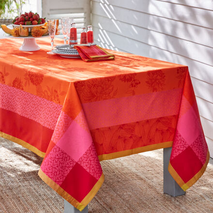 Image du produit pour 'Nappe florale aux contrastes lumineux'