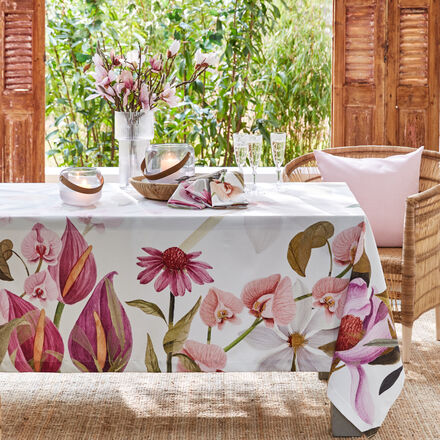 Image du produit pour 'Nappe florale  d'un atelier de tissage traditionnel de Sicile, traite anti-taches'
