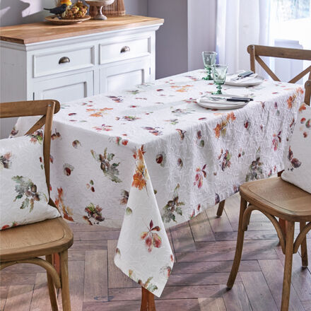 Image du produit pour 'Nappe matelasse :  allie la technique de tissage en relief et l'impression numrique riche en dtails'