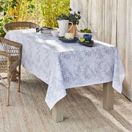 Image du produit pour 'Nappe sudoise au motif nordique de feuilles'