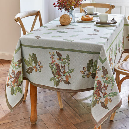 Image du produit pour 'Nappes design sudois avec des motifs d'automne naturalistes'