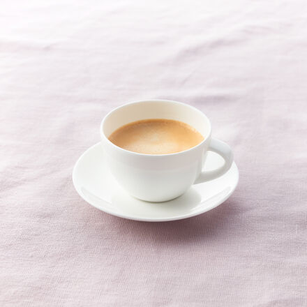 Image du produit pour 'Tasse  caf et soucoupe : vaisselle Fine Bone China intemporelle d'un blanc clatant'